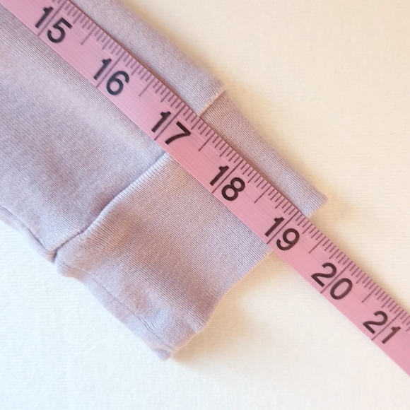 J. Crew Button Cardigan XS Women's Lavender  Shoulder Flower 3/4 Sleeves V Neck - Picture 10 of 12